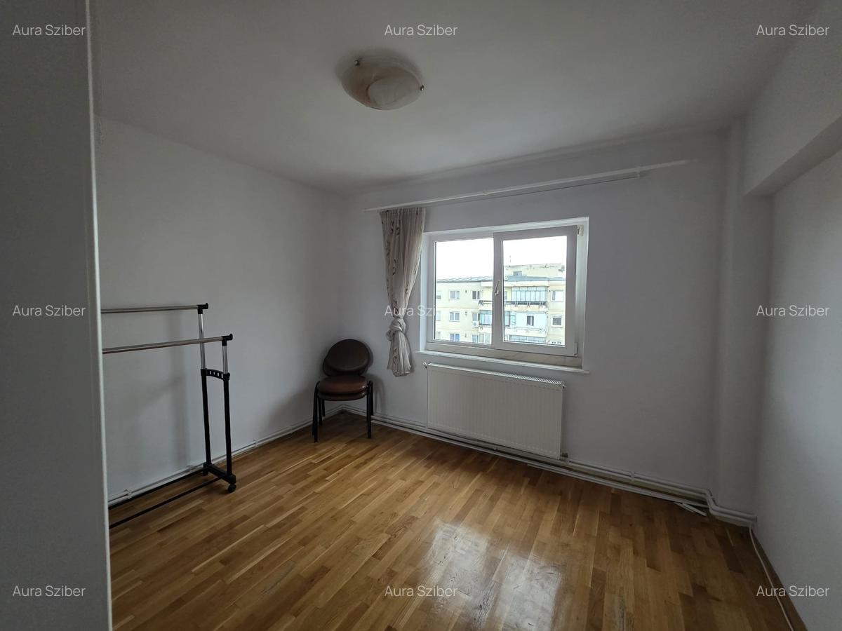 Apartament cu 4 camere decomandat în Central - 17
