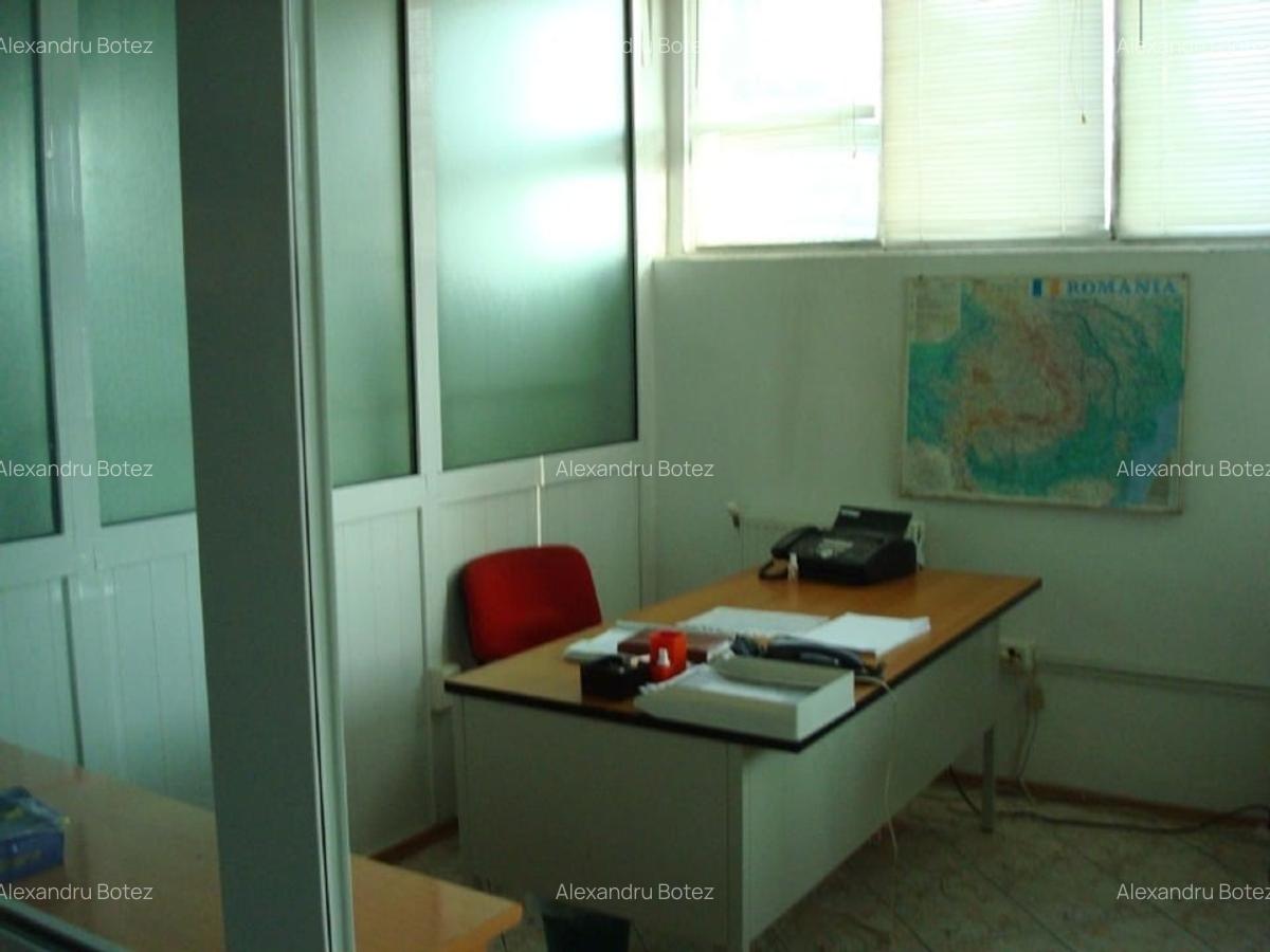 Spatiu comercial cca 4000 mp, cu teren, la DN 15 or. Buhusi, jud. Bacau, Romania - 6