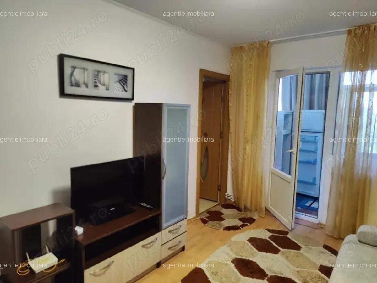 1 Camera Alexandru cel Bun - Liceul Miron Costin - 4