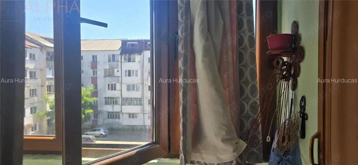 De vanzare apartament 3 camere, 63 mp, decomandat 75.000 - 3