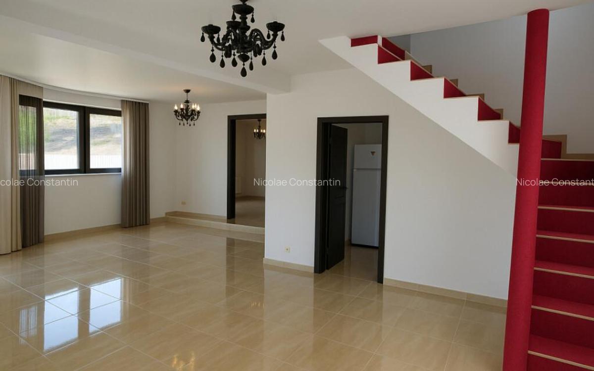 Casa 7 camere Cartier Tineretului Selimbar - 1