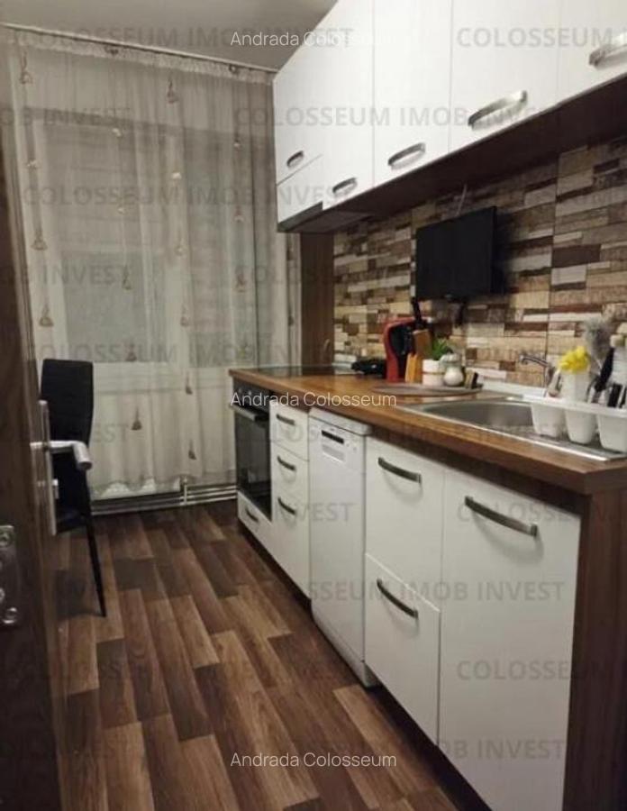 Apartament 3 camere | Etaj 1 | Mobilat ?i utilat | Zona Tractorul - 7 Apartament 3 camere | Etaj 1 | Mobilat ?i utilat | Zona Tractorul - 7