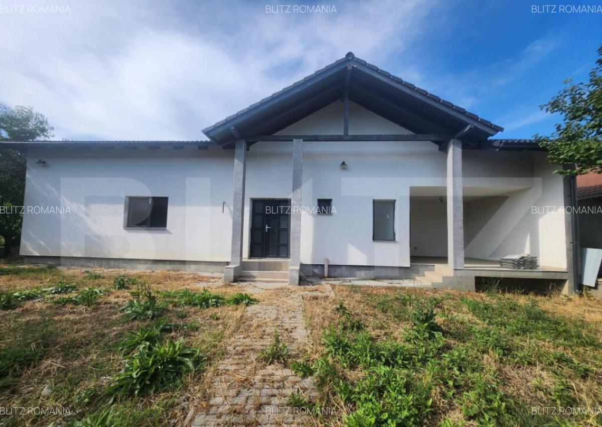 Casa individuala cu 3 camere,130 mp utili,450 mp teren,Sard - 1