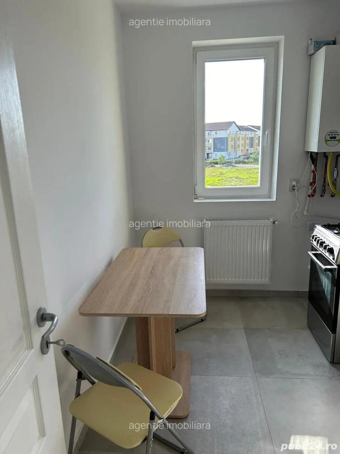 Bloc nou,et II, decomandat, mobilat. - 15