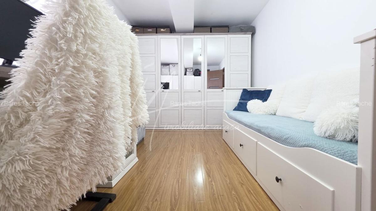 Stil, confort si liniste - casa perfecta pentru familia ta - 13