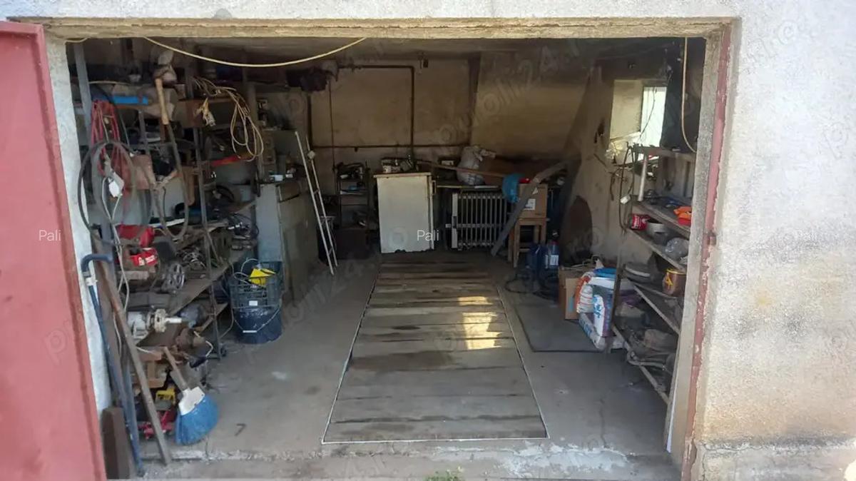 Casa 2 camere, zona Burdea, singur in curte - 9