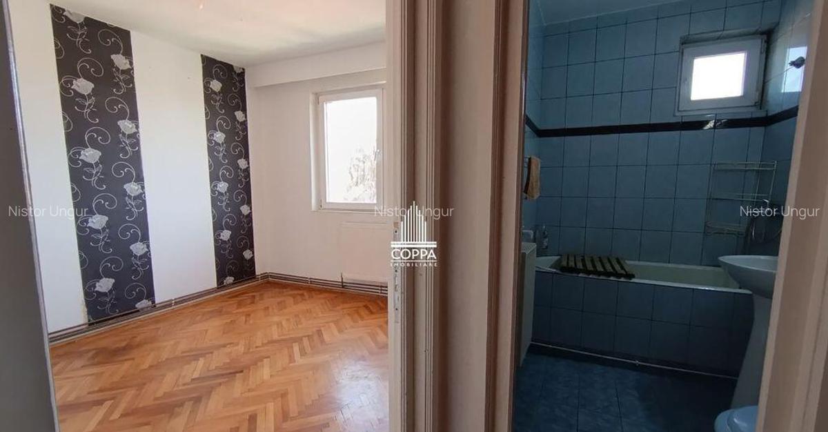 Apartament de vanzare - 2 camere - Vasile Lucaciu - 4
