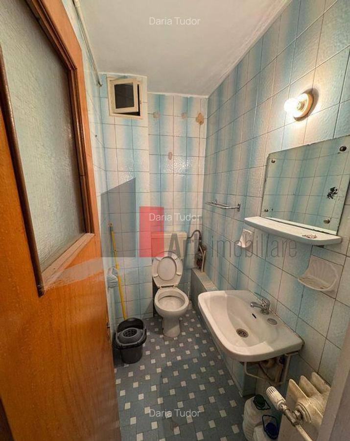 De vanzare Apartament 3 camere, Sector 4 - 13 De vanzare Apartament 3 camere, Sector 4 - 13