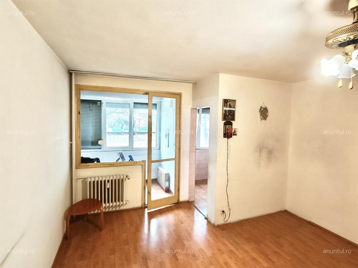 Berceni - Aparatorii Patriei Metrou - 3