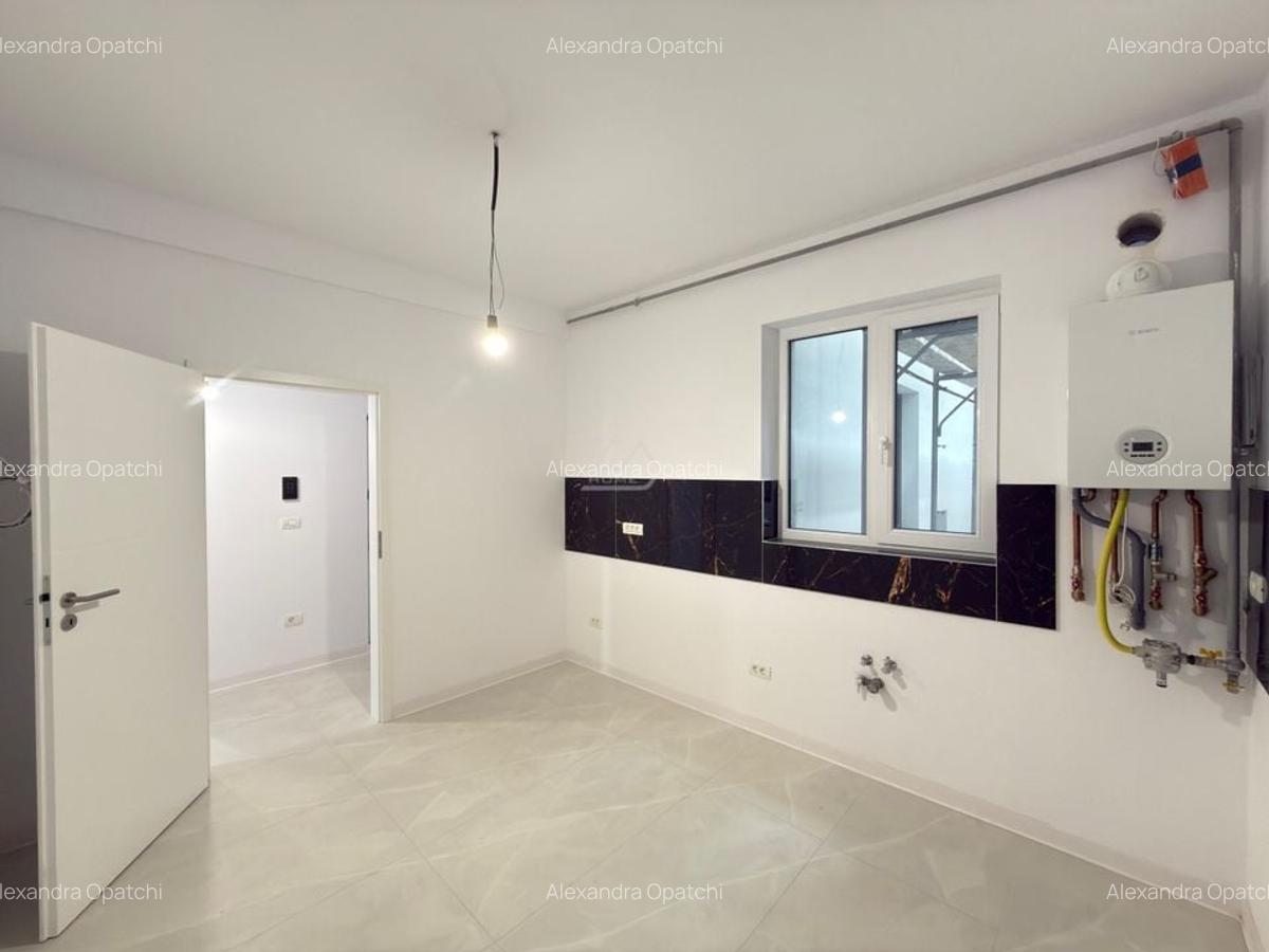 3 camere. Decomandat. Loc de parcare. - 3