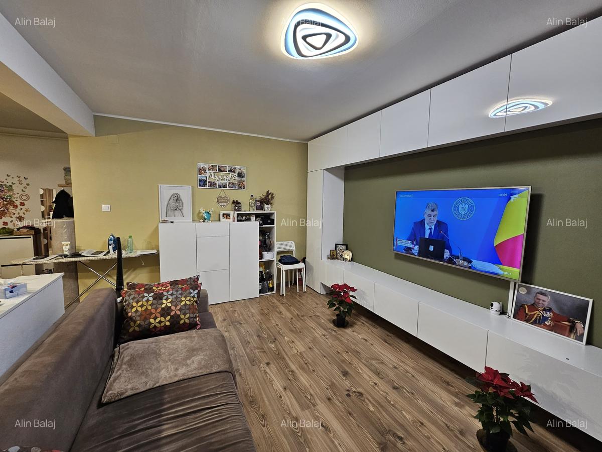 Apartament 3 camere, etajul 5, Mansardă, zona Lipovei, mobilat, comision 0% - 2