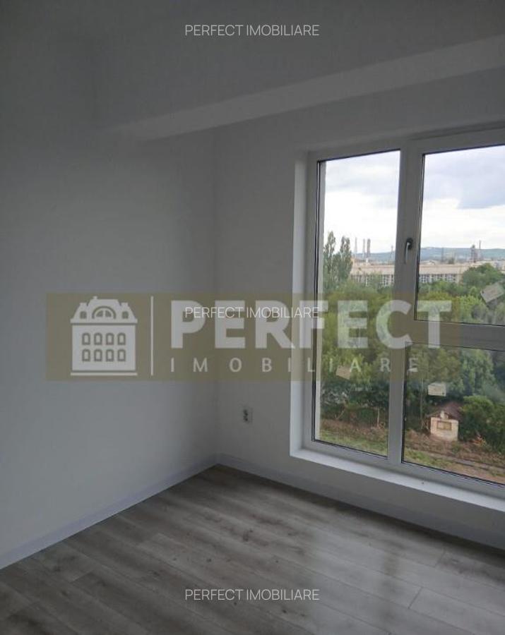Apartament !!NOU!! 3 camere etaj 6/8 PRET 82000 euro - 2