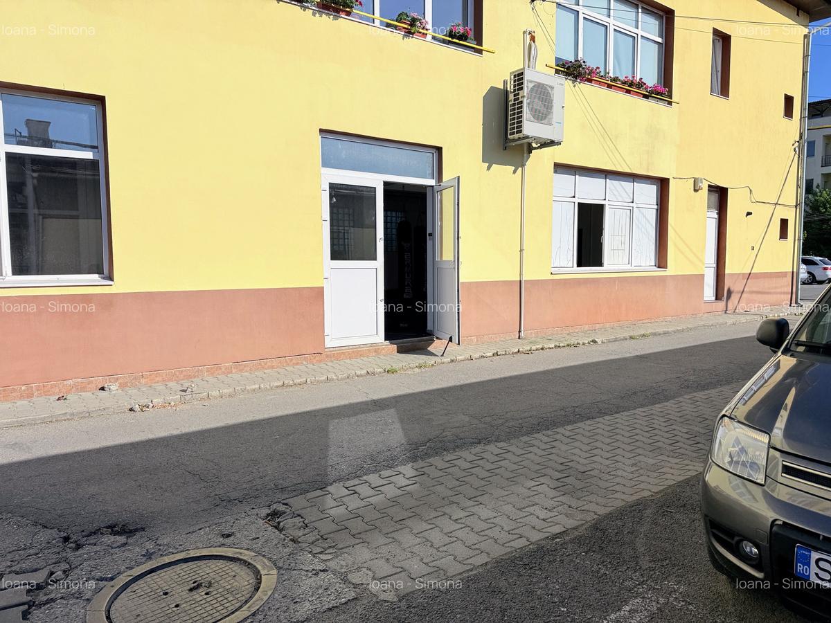 Spatiu birouri-110 mp, zona cladirea GGT, benzinaria Mol - 11