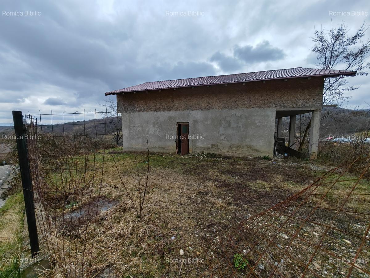 Casa la rosu, Magura - 1