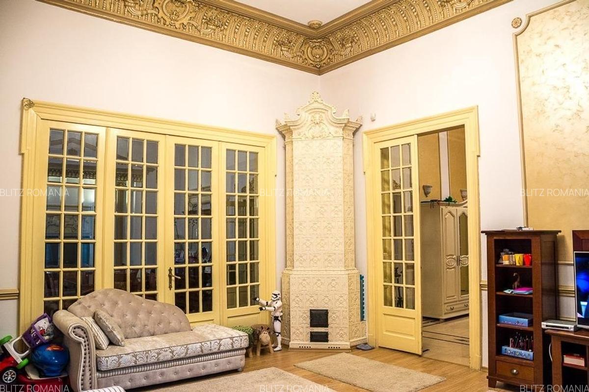 Apartament LUX 6 camere, 200 mp, terasa 25 mp, zona Traian - 17