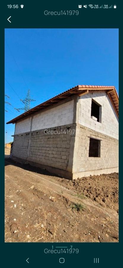 Vând casa cu 1200 mp.teren la strada principala - 2