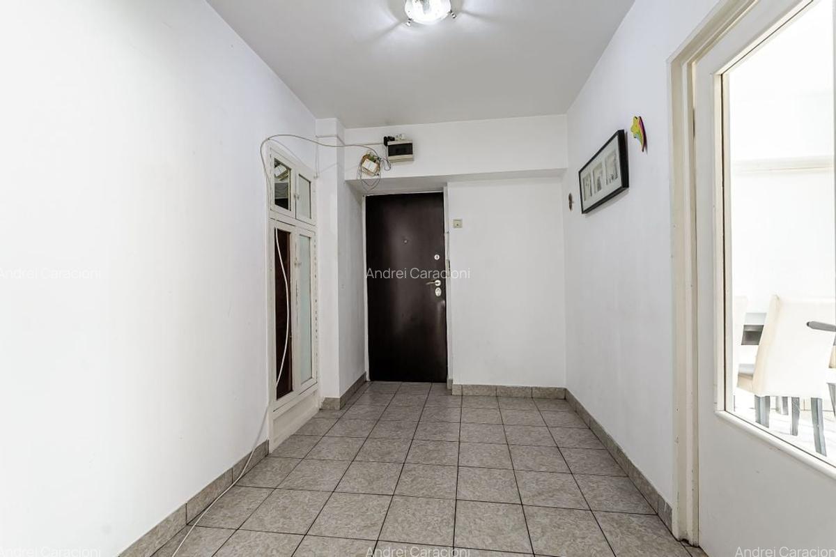 Apartament 2 Camere, Etajul 1, Piața Mihai Viteazul, Arad - 7