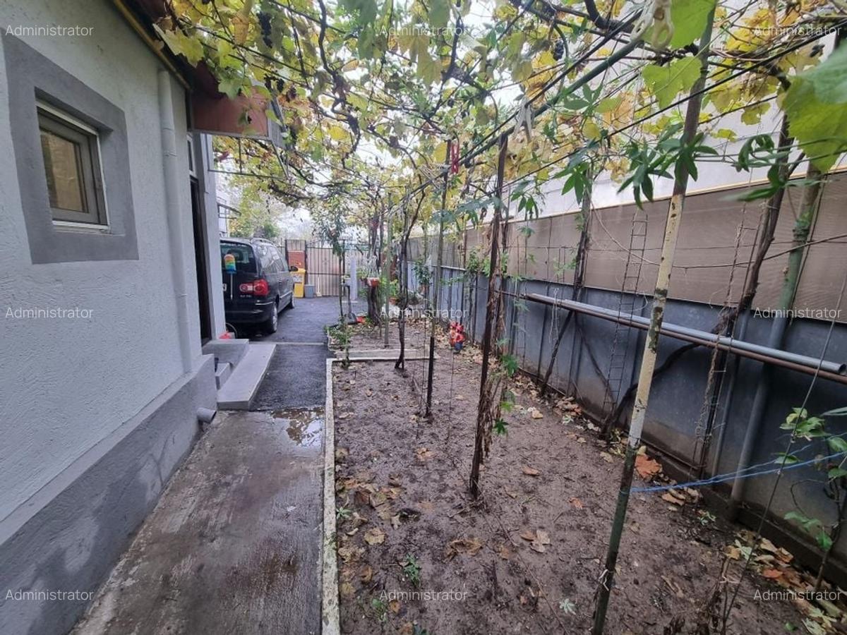 Delfinariu -casa de caramida - 13