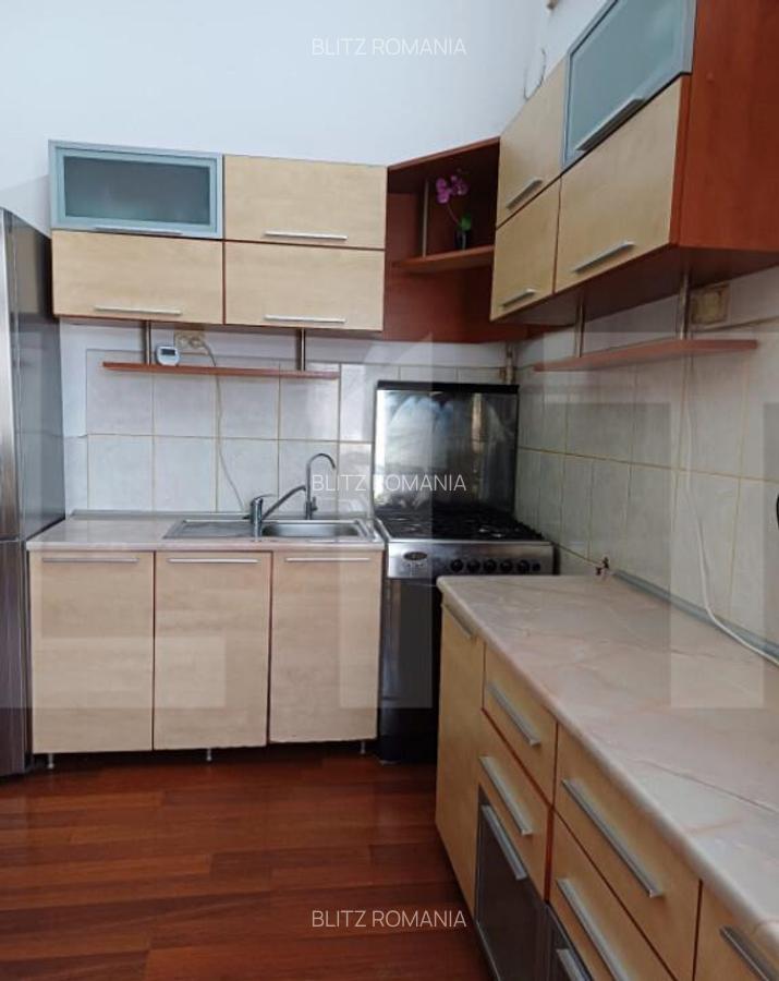 Apartament de vanzare, cu 2 camere, 80 mp, renovat, curte co - 3