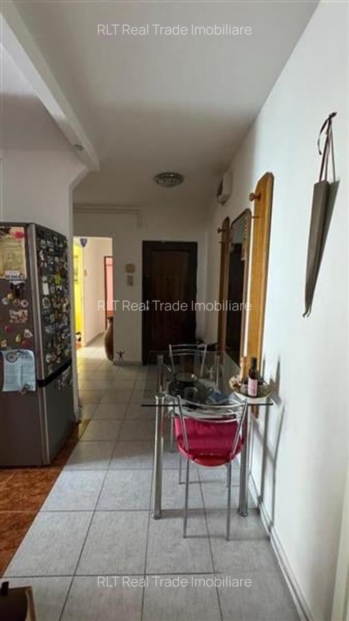 Apartament 3 camere decomandat etajul 1 Astra - 11