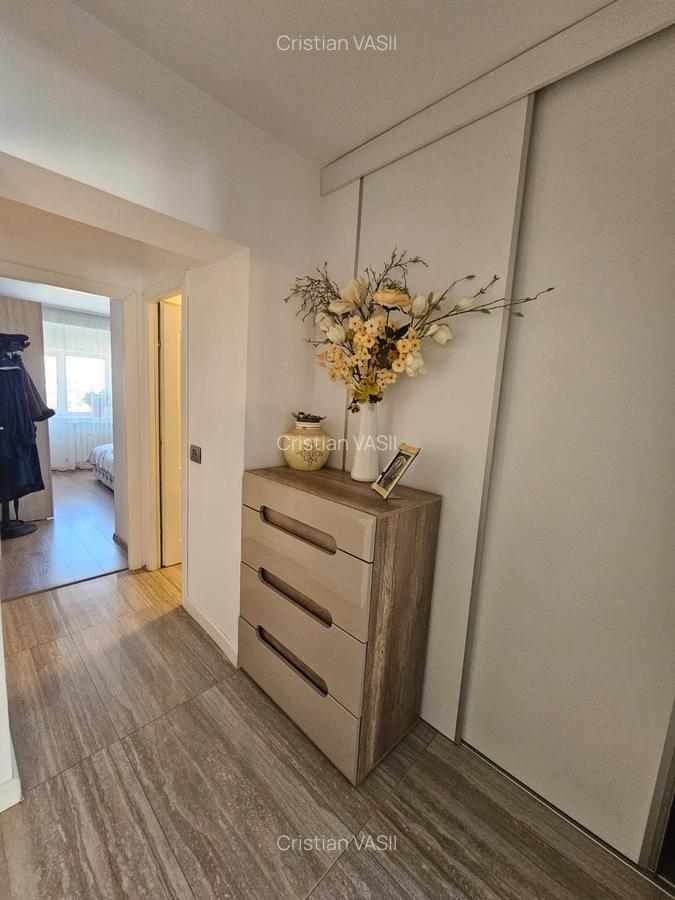 Apartament cu 3 camere decomandat în Simion Bărnuțiu - 11