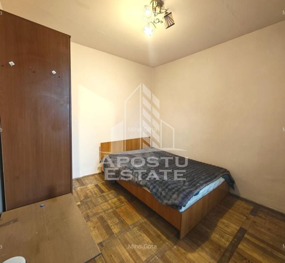 Apartament cu 2 camere la etaj intermediar, etajul 1, zona Dacia - 7