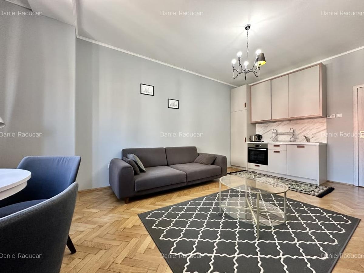Inchiriere Apartament 3 camere, ultracentral, Bulevardul Eroilor - 10
