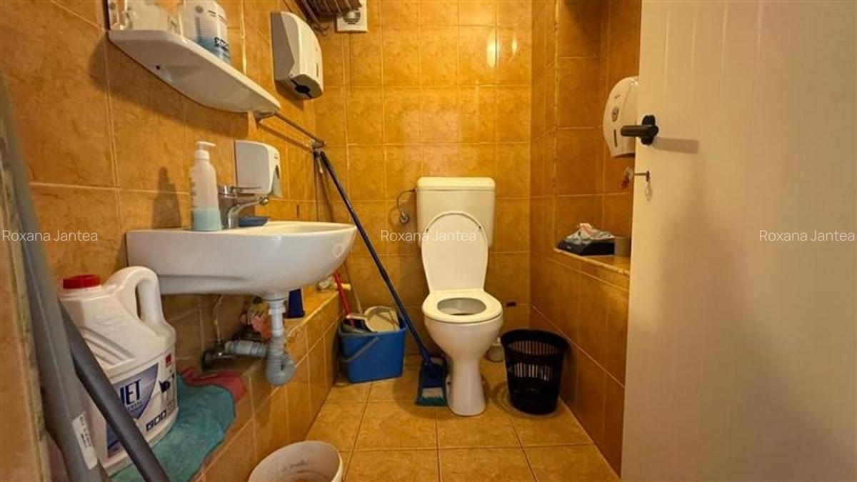 Spațiu comercial, 110 mp în 15 Noiembrie - 17