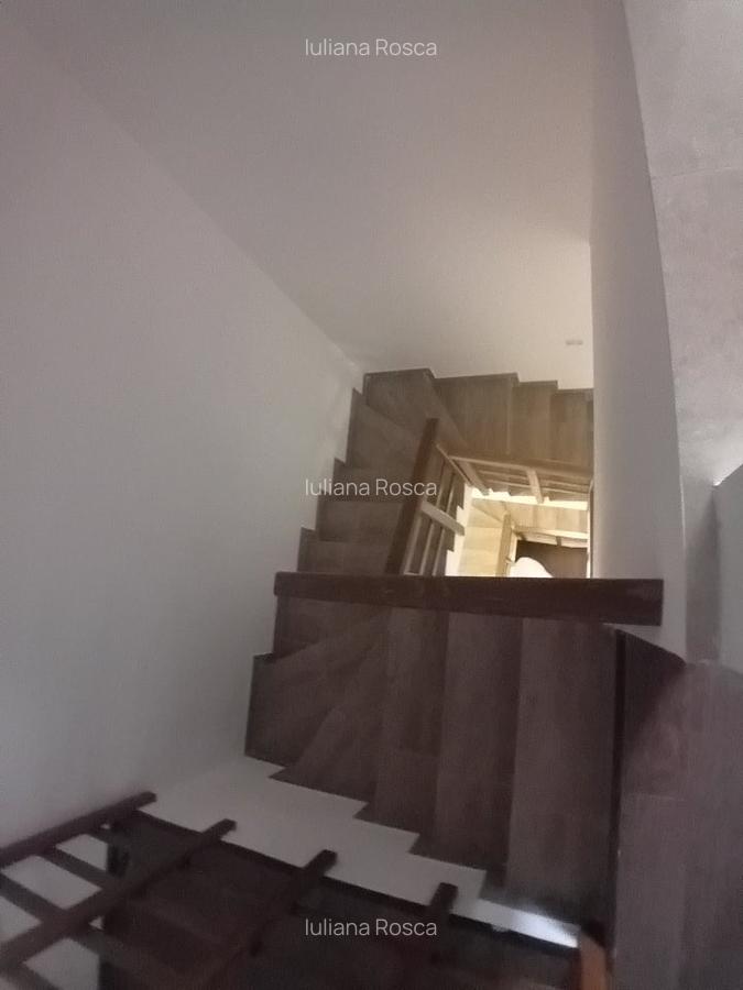 Casă cu 4 camere în Valea Adâncă - 22