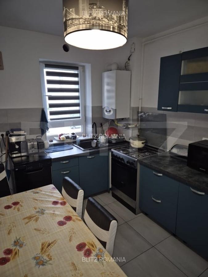 Apartament cu 2 camere decomandat, mobilat în Tractorul - 1