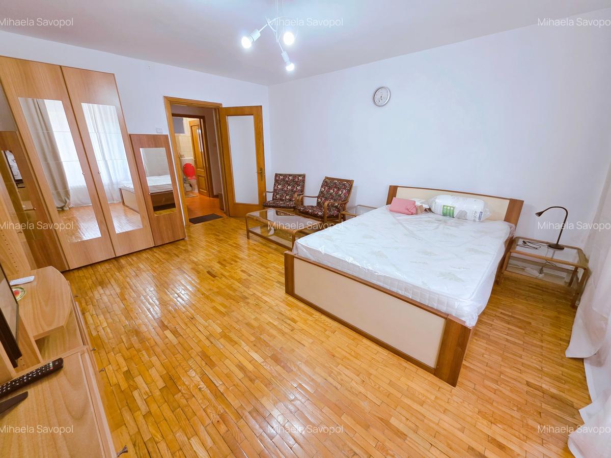 Garsoniera inchiriere Stirbei Voda bloc 1993 etajul 3/7 - 9