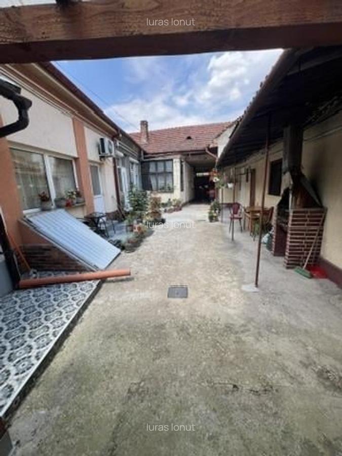 Garsonieră decomandată în Central - 10