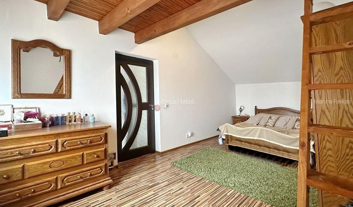Mobilier Inclus Curte Generoasa - 7