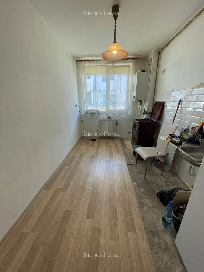 Apartament 2 camere decomandate zona Florilor - 3