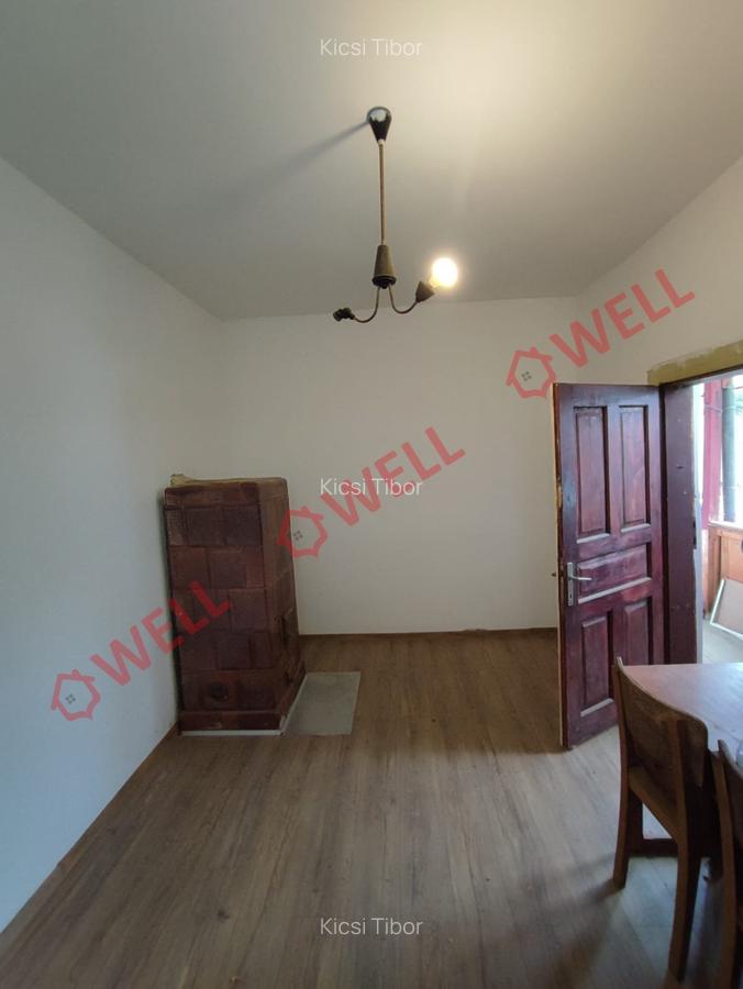Casă cu 13 camere în Vâlcele - 11