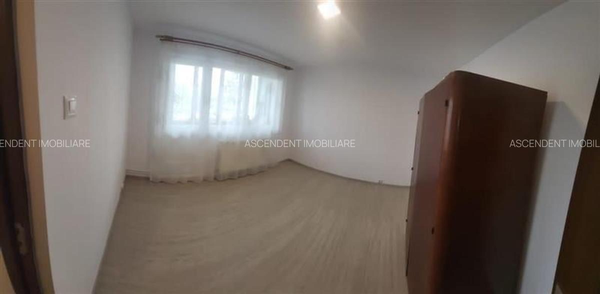 Apartament cu 3 camere decomandat în Exterior Est - 5