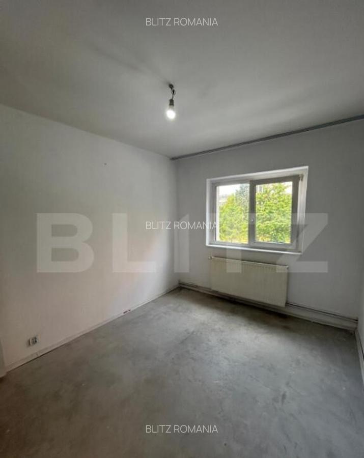 Apartament de vanzare, cu 4 camere, 82 mp, zona Calea Bucure - 8