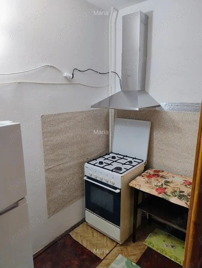 Ofer spre inchiriere microapartament 2 camere cu balcon termopan - 5 Ofer spre inchiriere microapartament 2 camere cu balcon termopan - 5