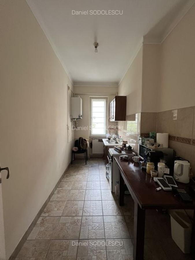 Apartament cu 3 camere decomandat în Central - 13