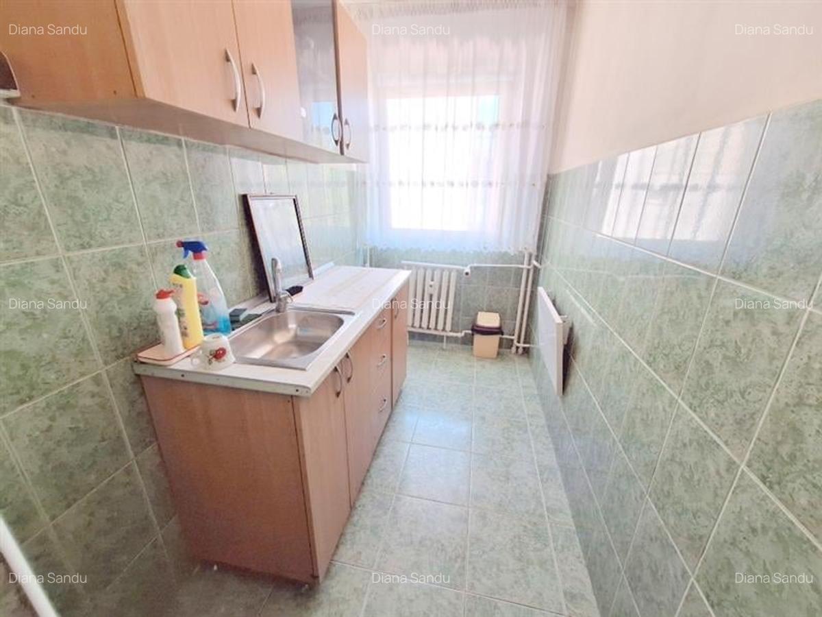 Apartament 3 camere, etaj 3, zona Alecu Russo - 6