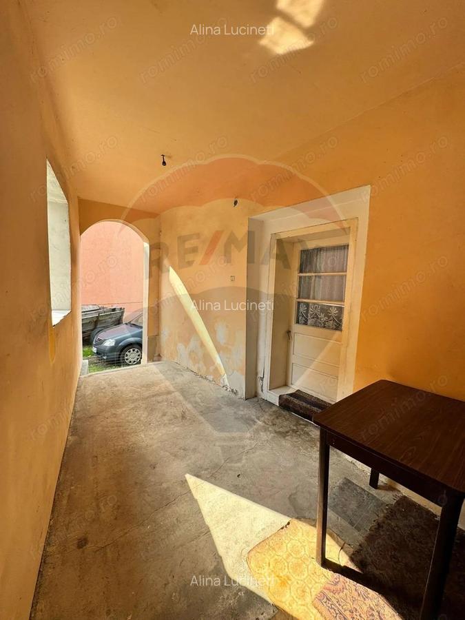 Casa / Vila cu 4 camere de vanzare - 6