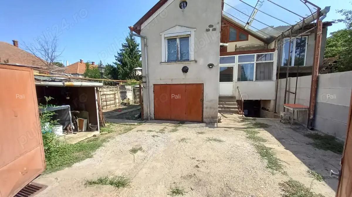 Casa 2 camere, zona Burdea, singur in curte - 5