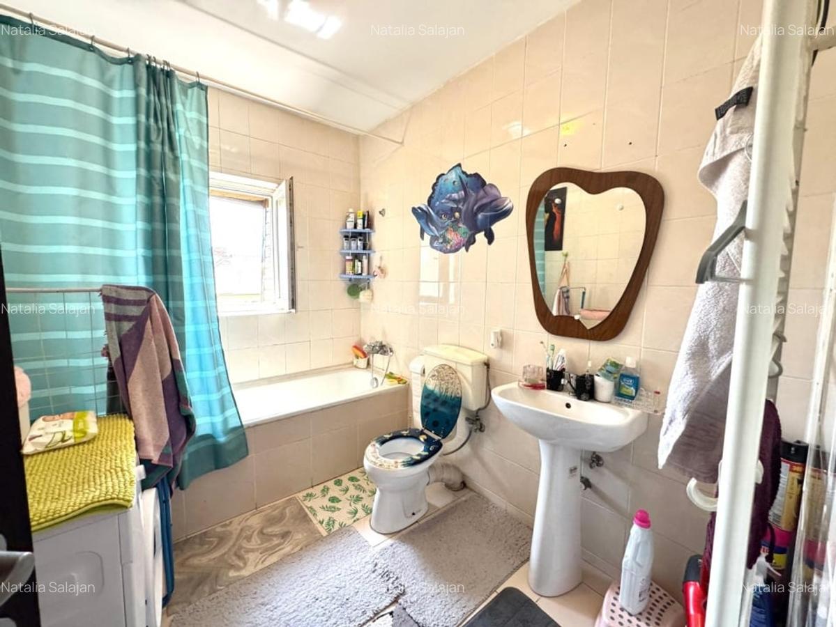 Apartament cu 2 camere de vanzare - Central str. Rozelor - 5
