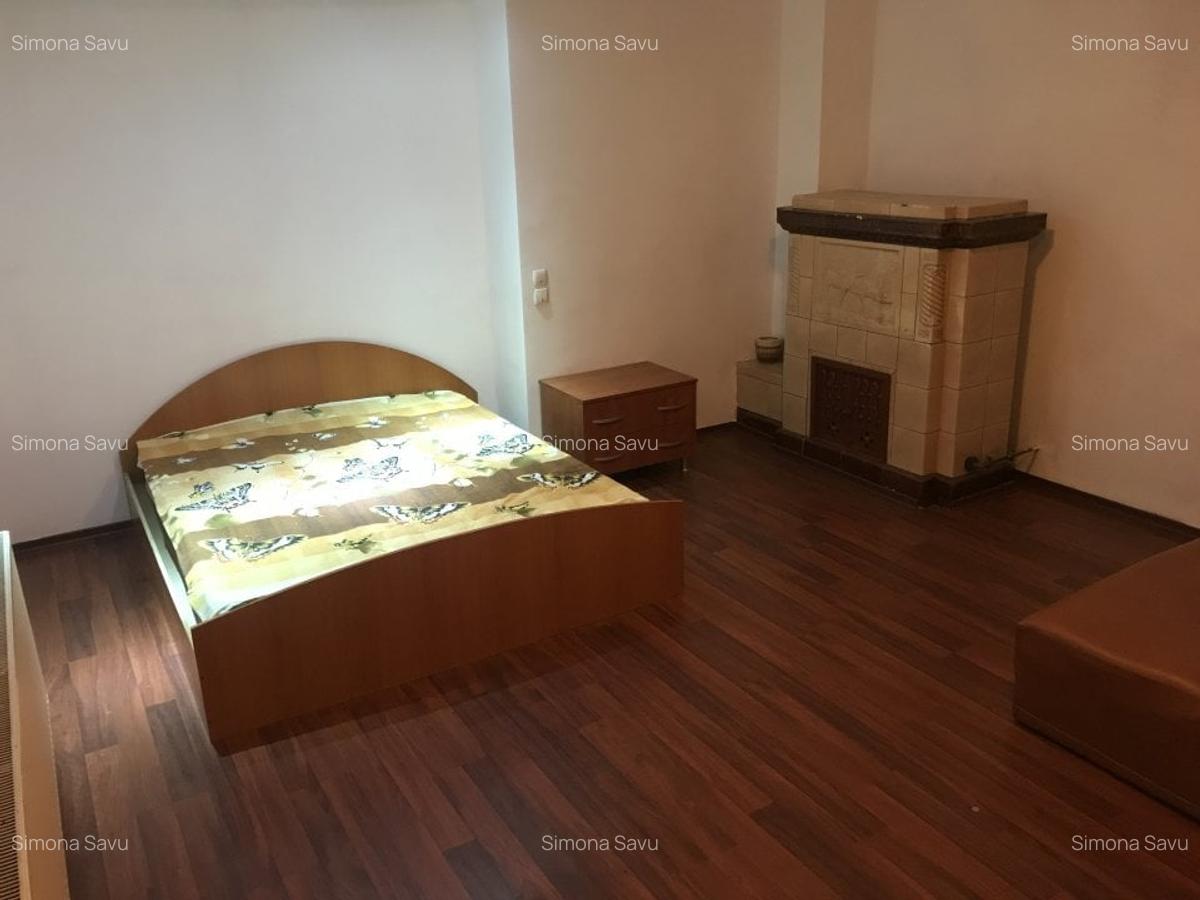 Apartament 4 camere cu priveliste deosebita zona Colinei - 3