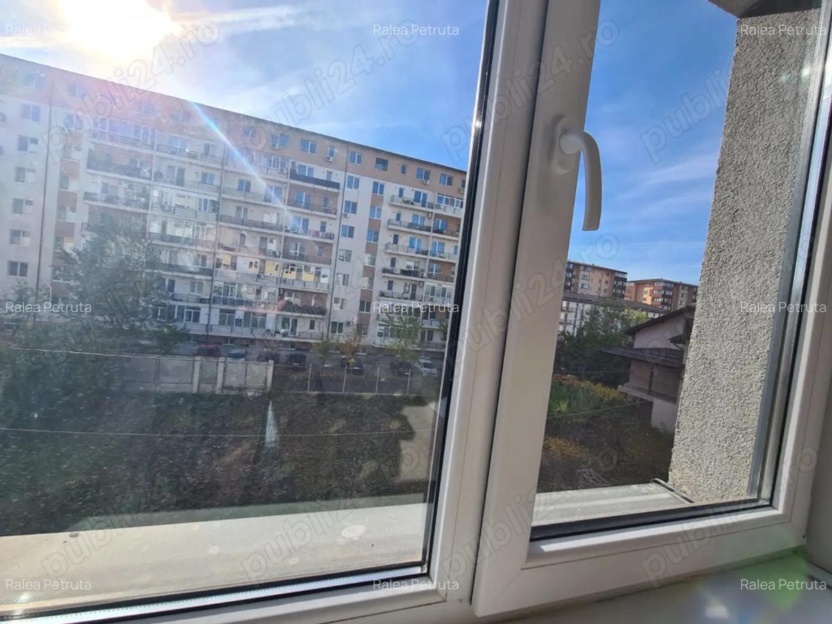 Proprietar, vand apartament nou, partial mobilat, 100 m autobuz - 3