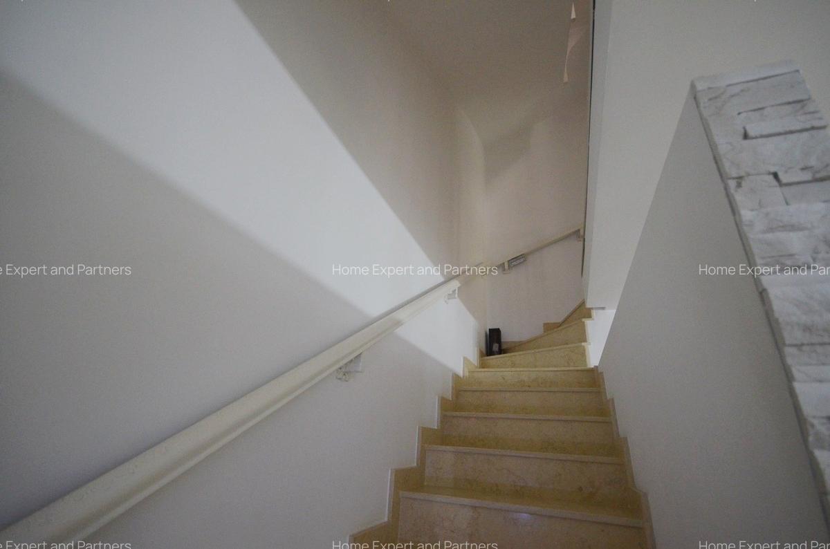 Casa 5 camere + 4 Bai | Loc de parcare | Bragadiru | - 18