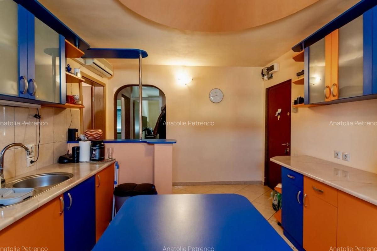 Apartament cu 3 camere decomandat, mobilat în Dâmbovița - 7