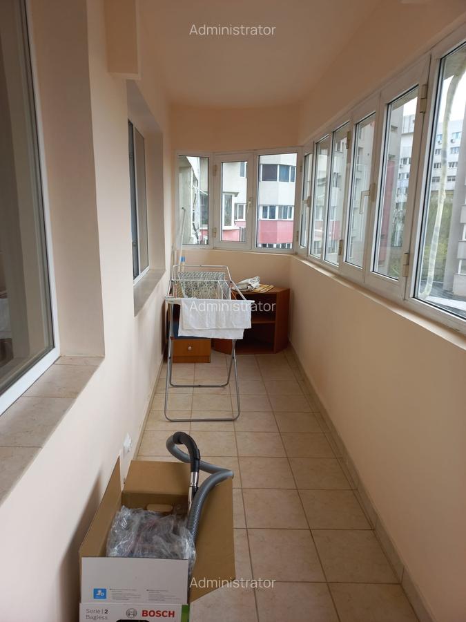 Apartament cu 3 camere decomandat, mobilat în 1 Mai - 5