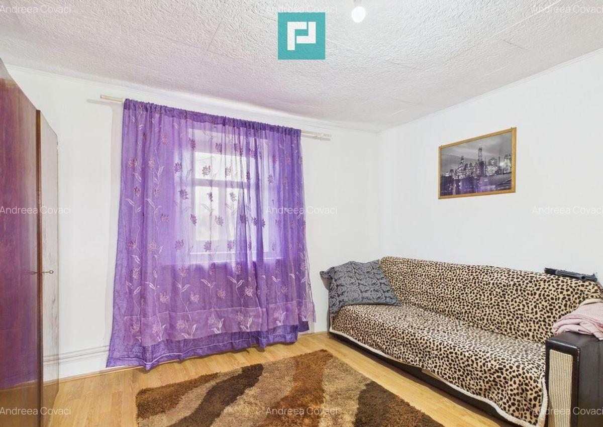 Casa de vanzare la grani?a - 5