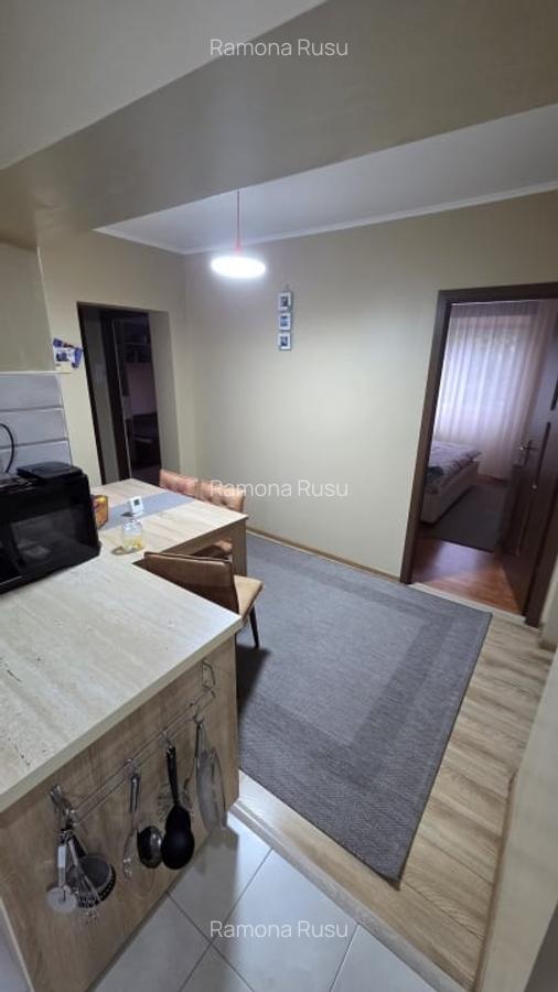 Apartament cu 4 camere, zona Careiului Micro 15 - 3